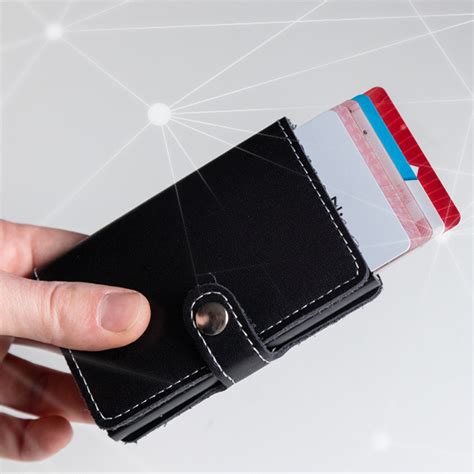 rfid skimming credit card|are rfid wallets a scam.